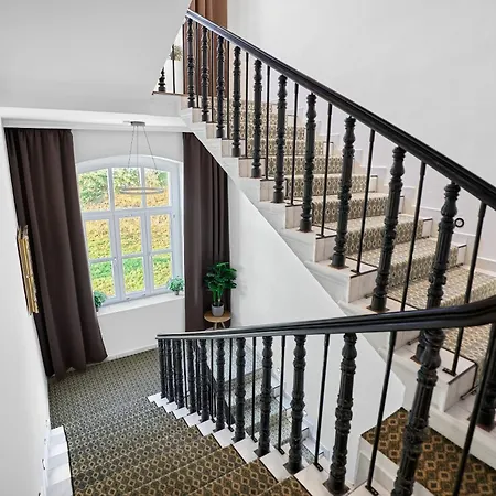 Otel Chateau Franz *